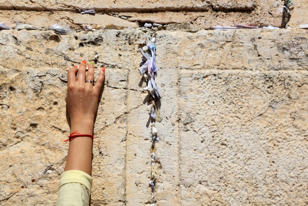 הסיפור של אורית, אייל ואריאל – 23.7.22