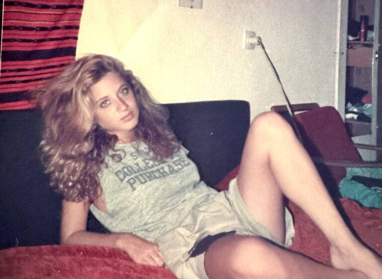 מכתב לאשה הצעירה שהייתי פעם.- 9.3.24