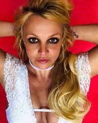 בריטני ספירס מורידה פרופיל ולמה גם לכם כדאי – 21.9.21